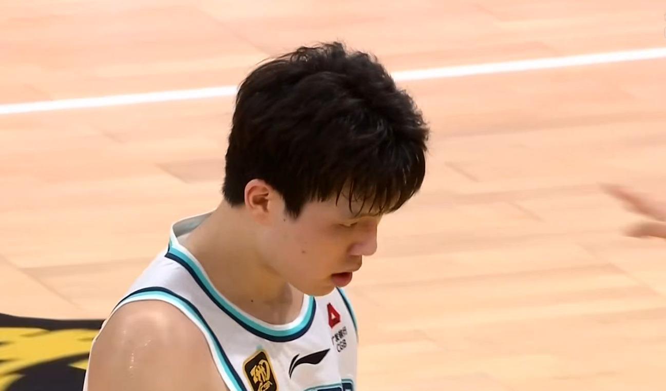 好博足球官网-盛势夏耀和袁纵