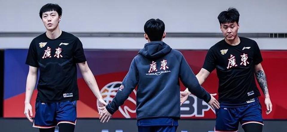 好博体育-赛地聚焦——CBA季后赛清晨热度飙升,上海海港豪取连胜,赛场秩序良好,团队化学反应显著